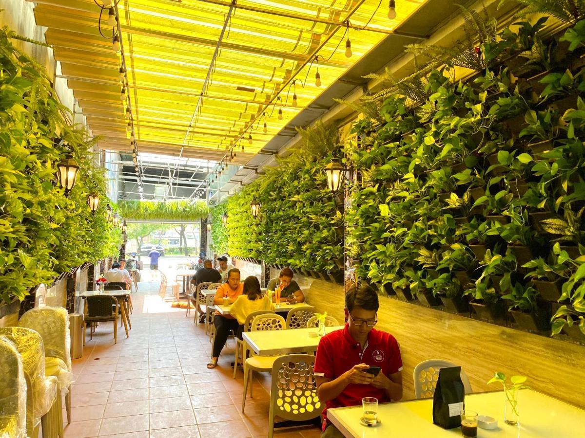 Capsule Riverside Ho Chi Minh City Exterior photo